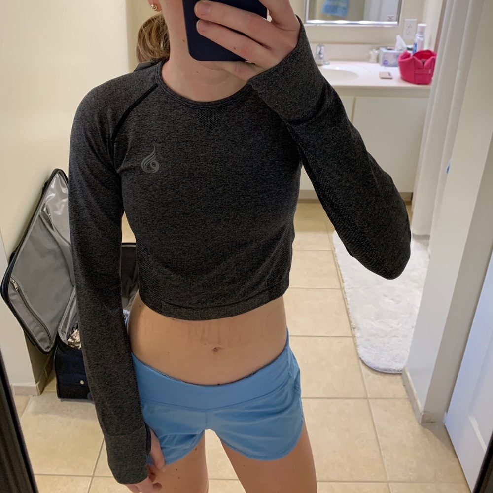 Ryderwear long sleeve cropped workout top